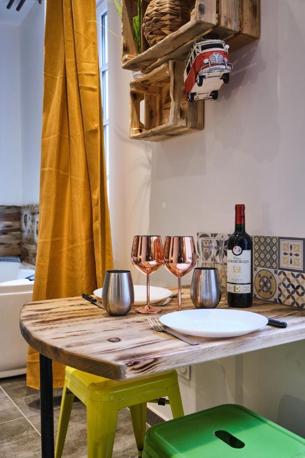 Place Carnot - Studio Tout Equipe Avec Jacuzzi Proche Toutes Commodites Carcassonne Exteriér fotografie