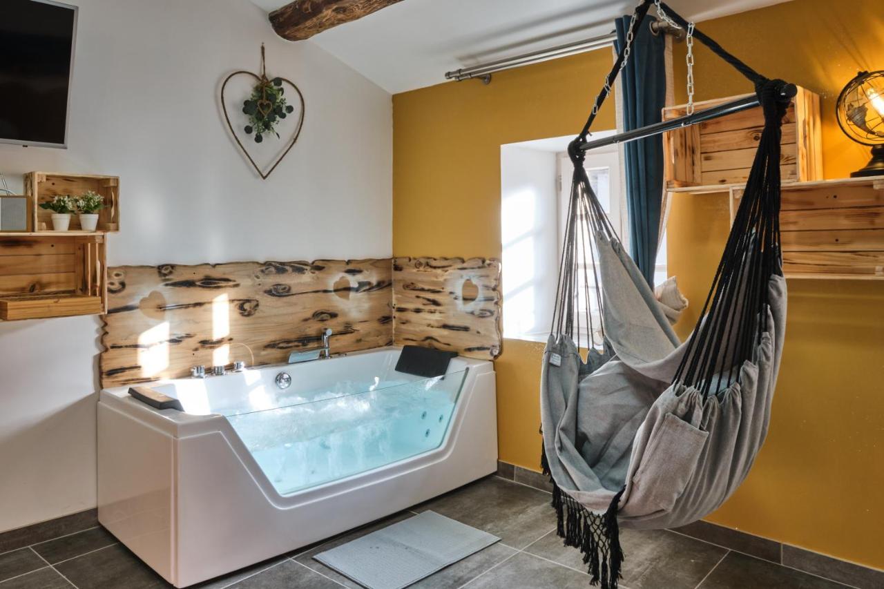 Place Carnot - Studio Tout Equipe Avec Jacuzzi Proche Toutes Commodites Carcassonne Exteriér fotografie