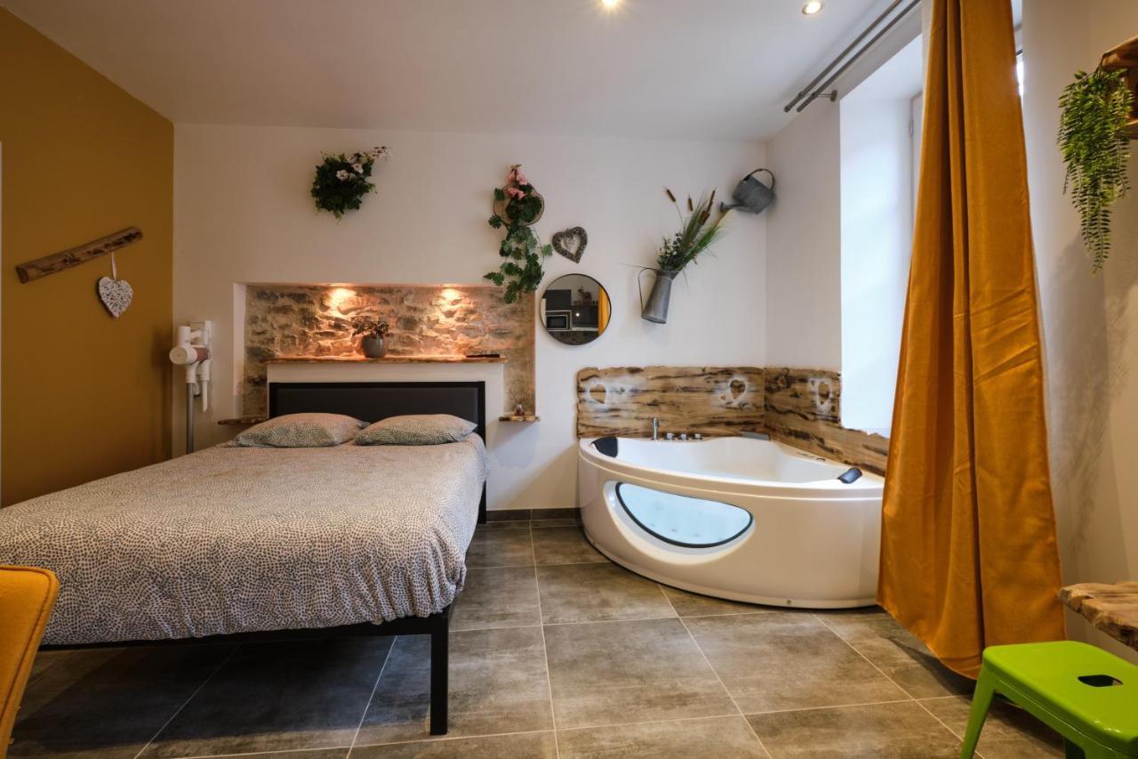 Place Carnot - Studio Tout Equipe Avec Jacuzzi Proche Toutes Commodites Carcassonne Exteriér fotografie